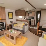 Casa Cayton